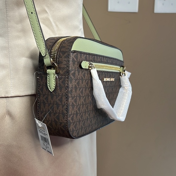 MICHAEL KORS EW LARGE CHAIN CROSSBODY Brown Green Light Sage Signature B… - Picture 3 of 6